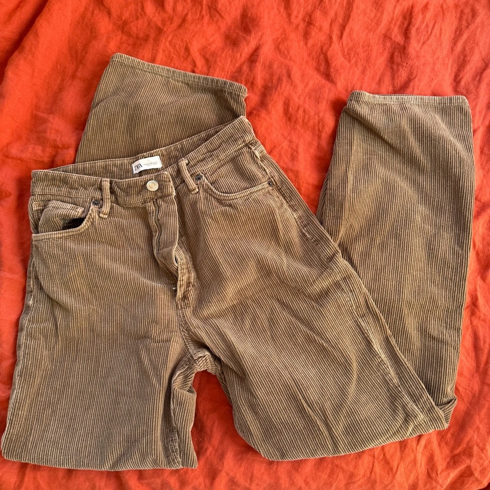 Zara Women’s Brown Corduroy Pants